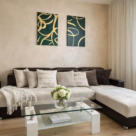 Lägenhet Prime & Private Parking *