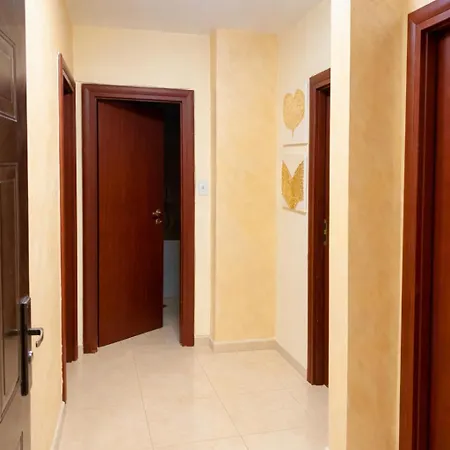 Apartment Prime & Private Parking