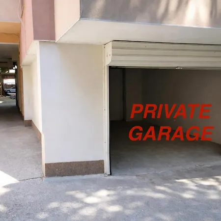 Lägenhet Prime & Private Parking *