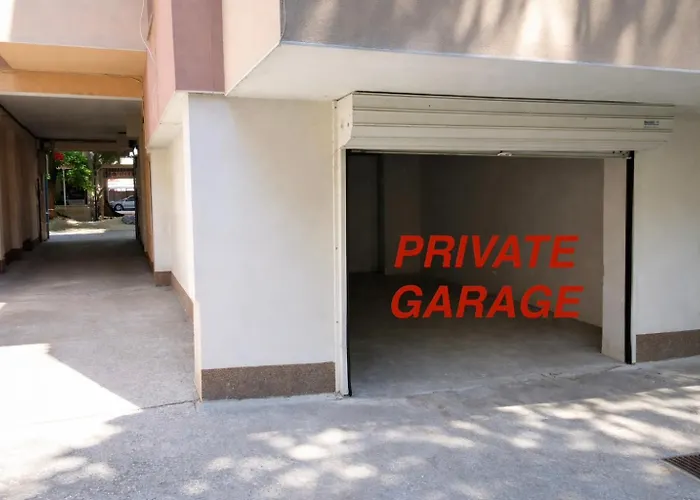 Lägenhet Prime & Private Parking *